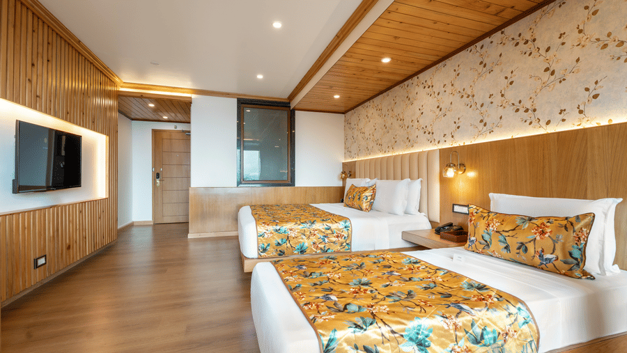 Premium triple view room