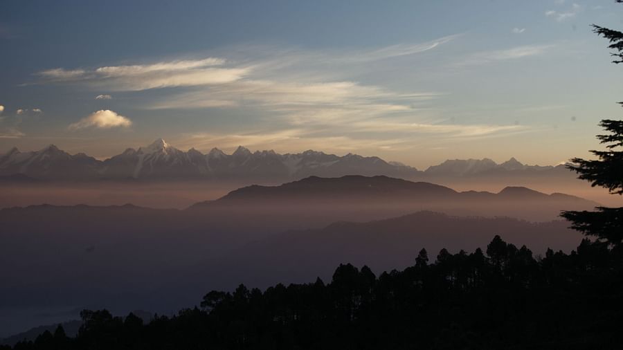 Sunset hues over distant mountain ranges - BluSalzz Escapade - Anant Rasa Resort