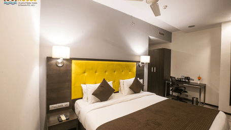 Delux Room Queen Bed