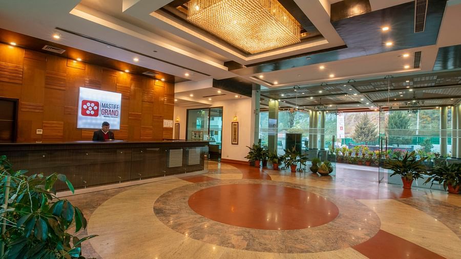 A spacious waiting area - Mastiff Grand, Manali