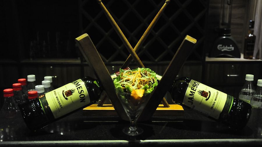 Creative food presentation with wine