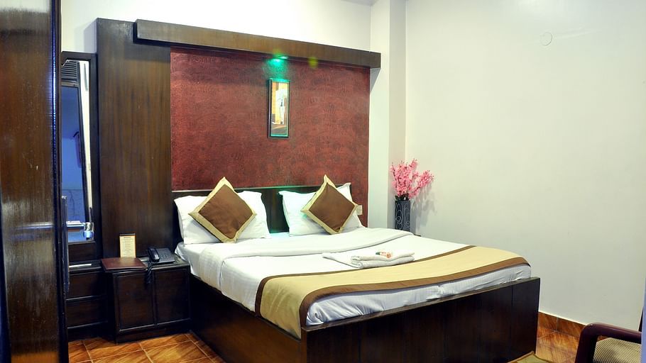 Hotel Delhi Continental, Paharganj, Delhi New Delhi DSC 0308