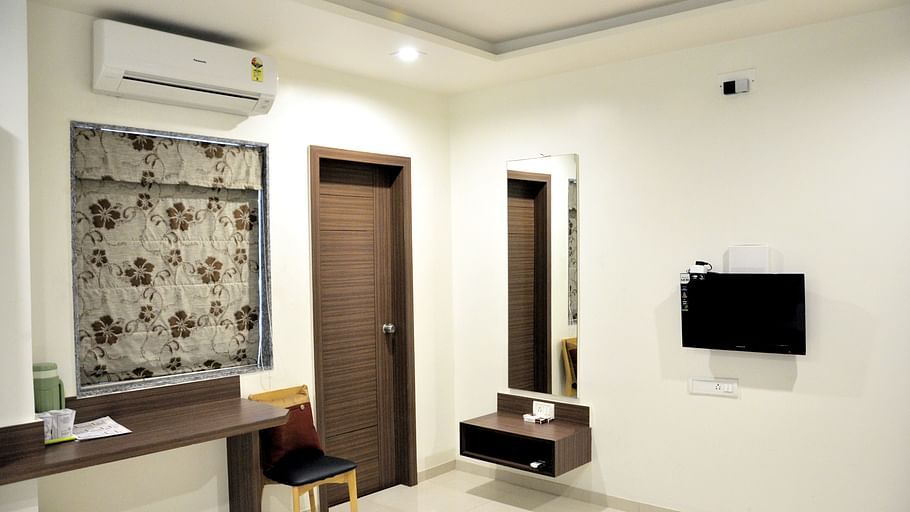 Superior Room Hotel Jyoti - Rajkot Gujrat 3