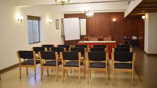 Conference Halls in Kochi, Meeting Halls in Kochi, Abad Metro, Kochi-15
