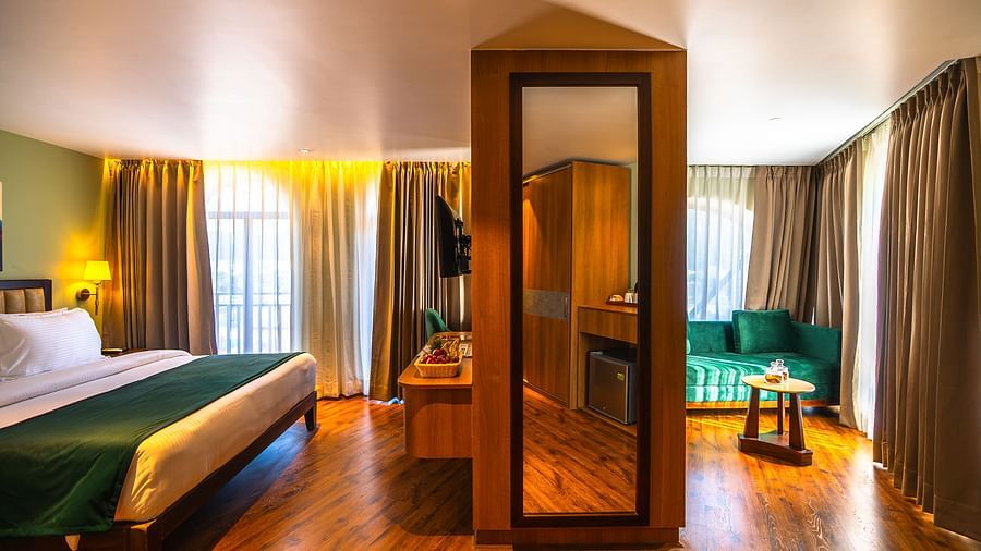 Rooms  Jr. Suite @ Clarks Inn Express, Rishikesh
