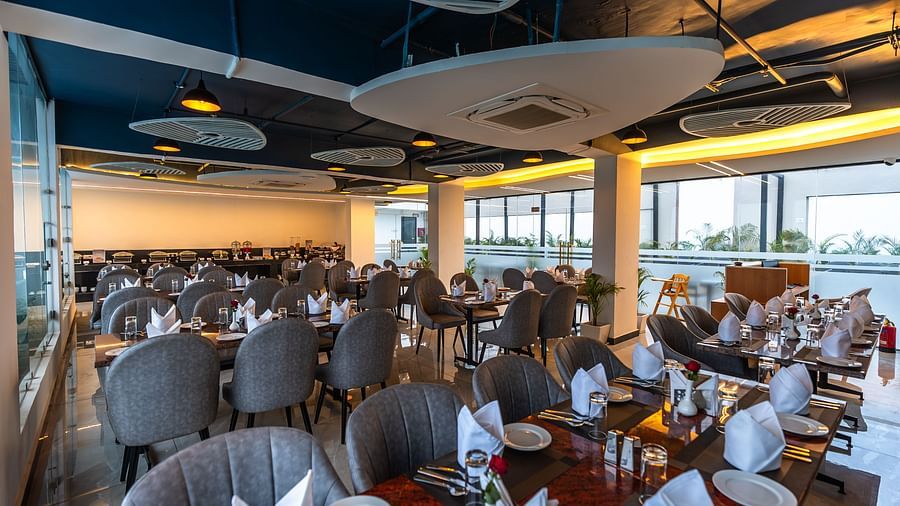 RESTAURANTS (3)