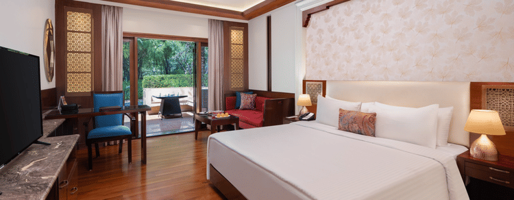 LCT with Sit Out Bedroom