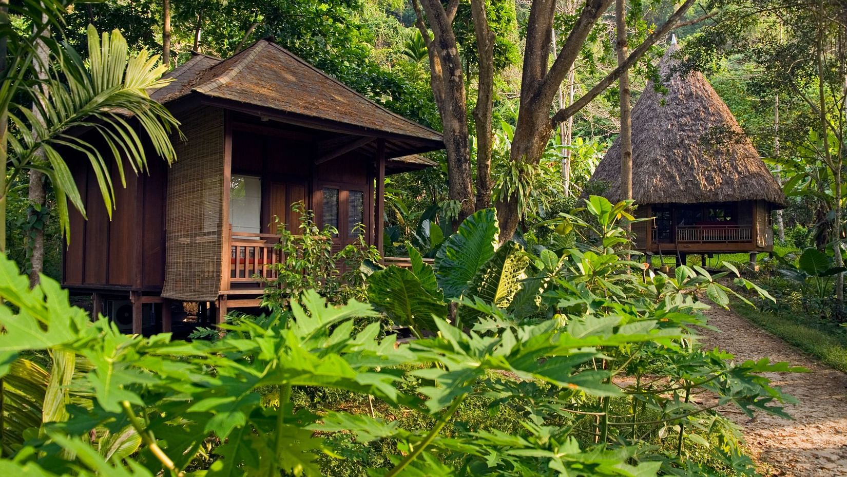 Room Andaman Villa with Nicobari cottage behind