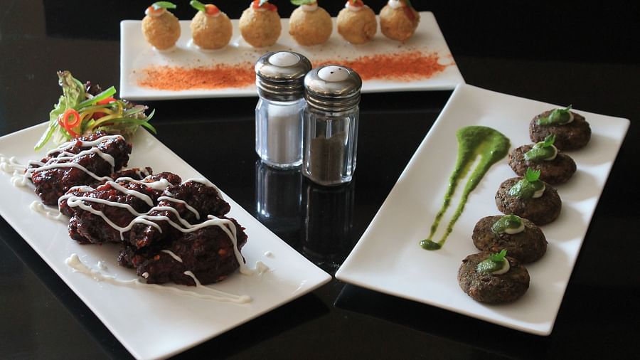 alt-text Starters laid out on he table with salt and pepper 