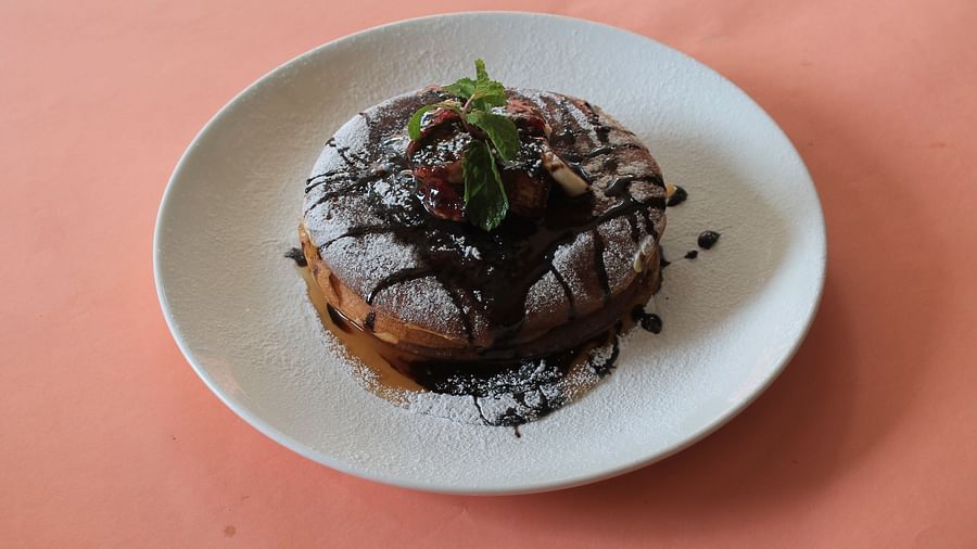 alt-text Doughnuts on a plate