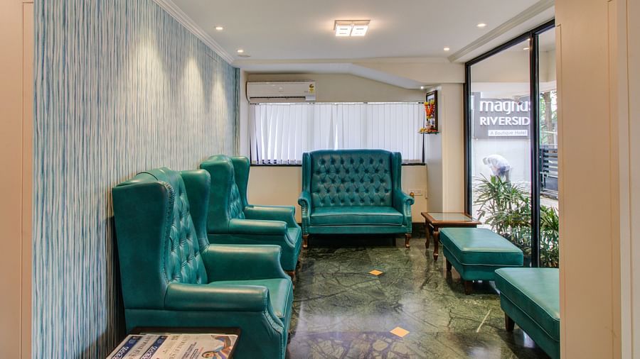 magnus riverside sitting area