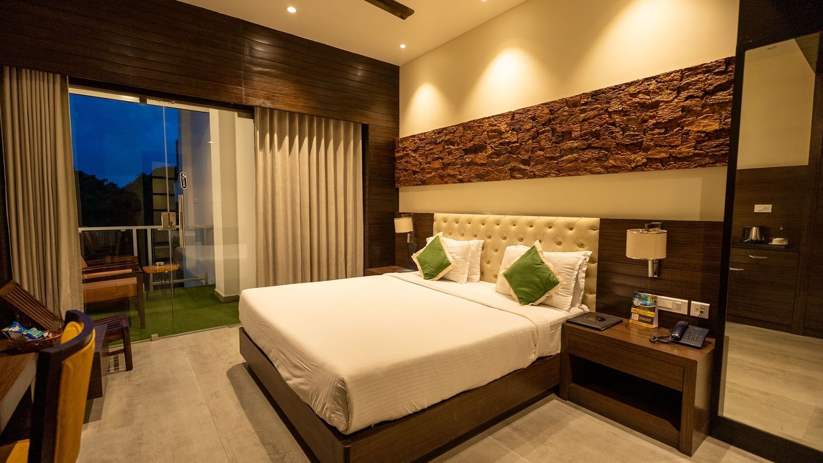 Premium Suite Sea View Rooms (3)