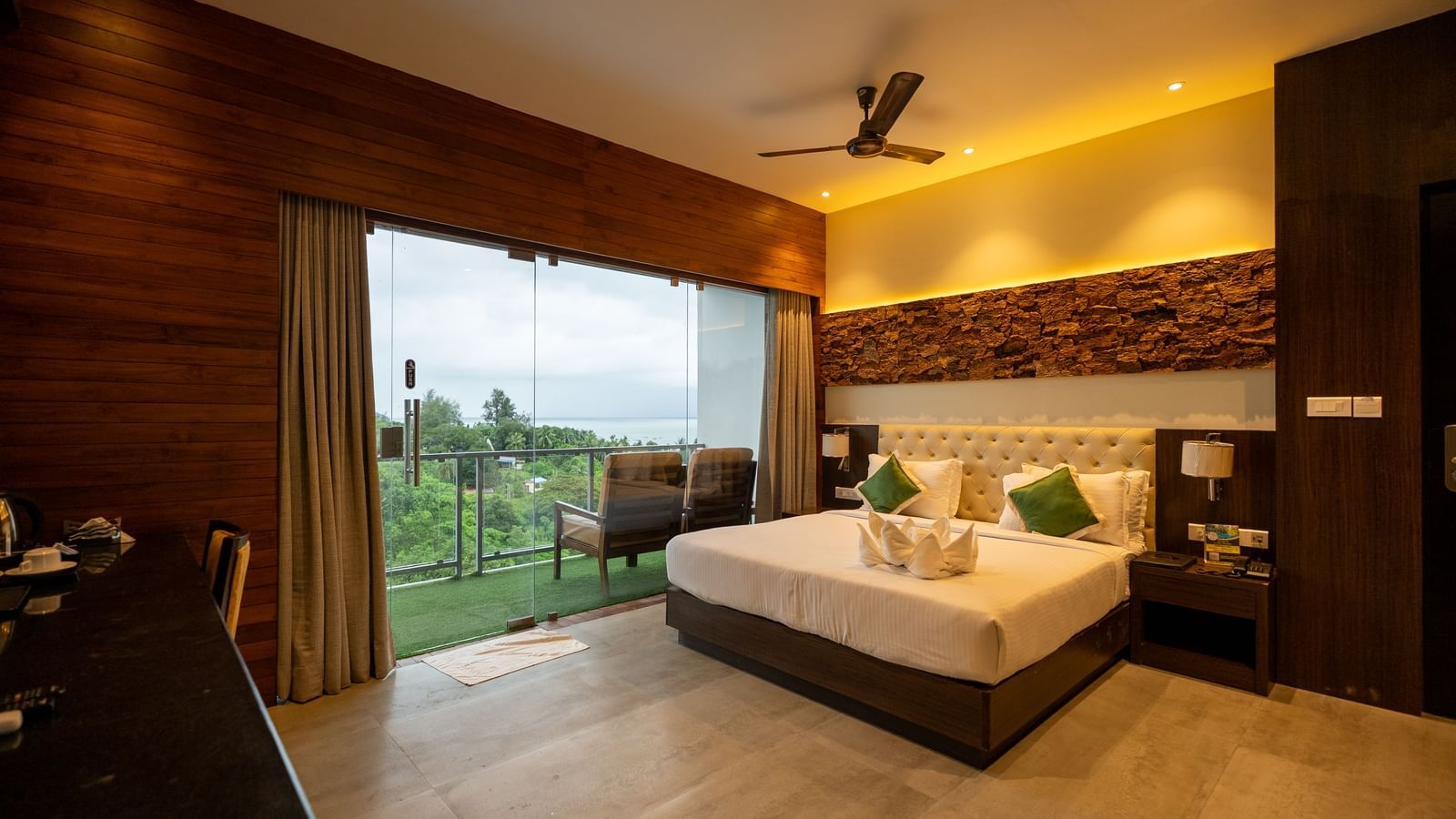 VIP Rooms View Sea View (1)