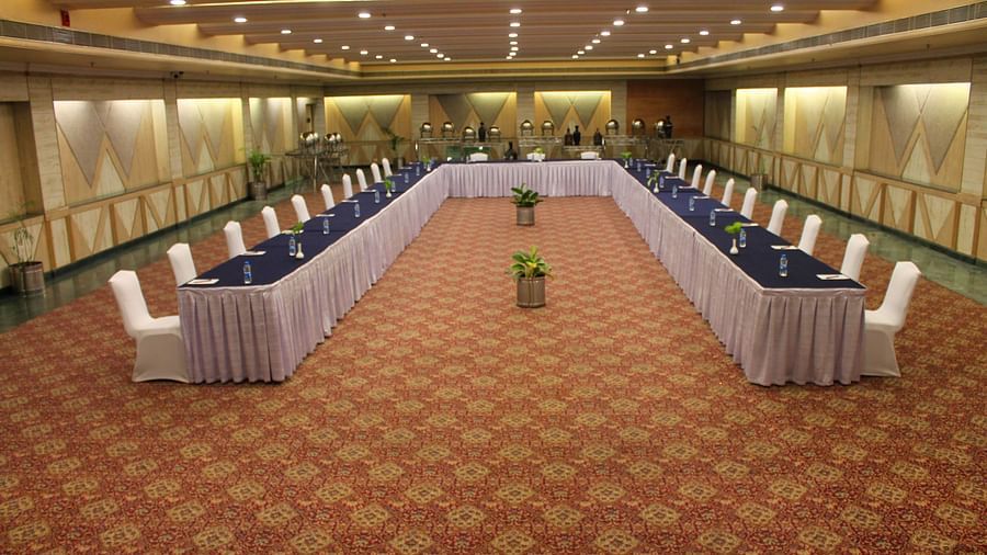 Sunset Hall 4 The Piccadily Lucknow