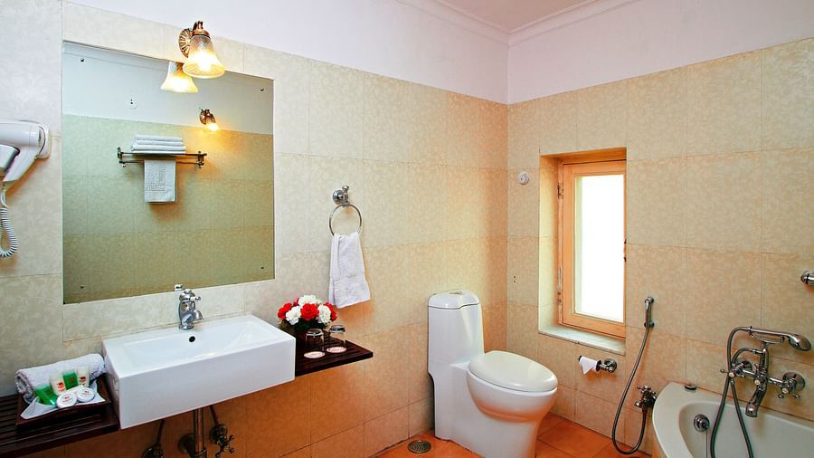 Overview of the bathroom inside Deluxe Rooms - Mandawa Haveli, Jaipur