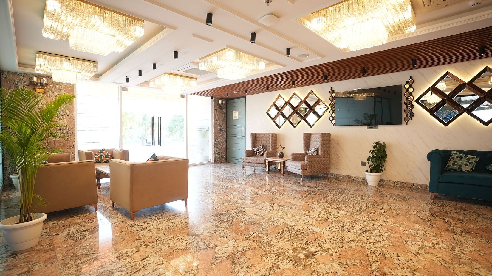 Lime Tree Hotel and Banquet Greater Noida - Reception 