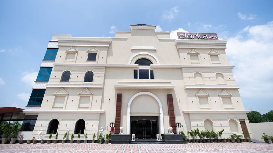 Clarks Inn Hotel, Bathinda front view