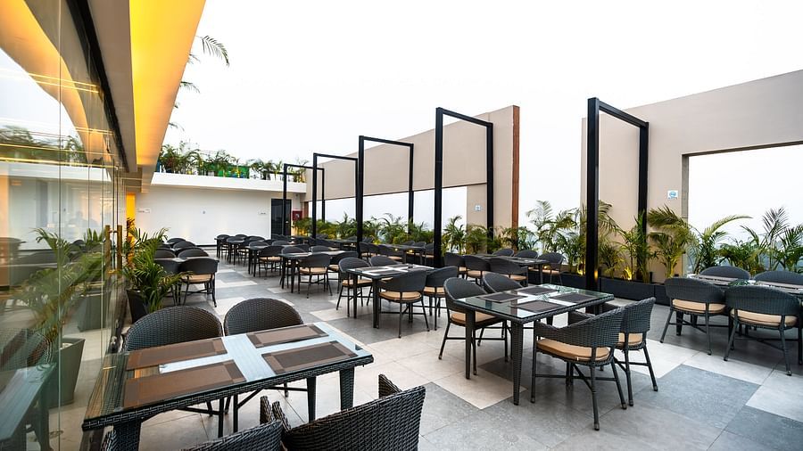 RESTAURANT (7)