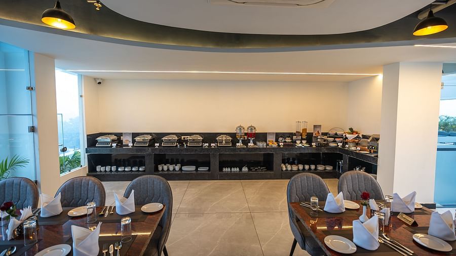 Restaurant (4) (1)