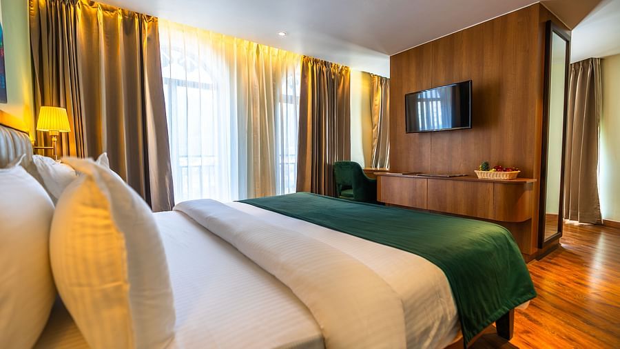 Rooms  Jr. Suite @ Clarks Inn Express, Rishikesh