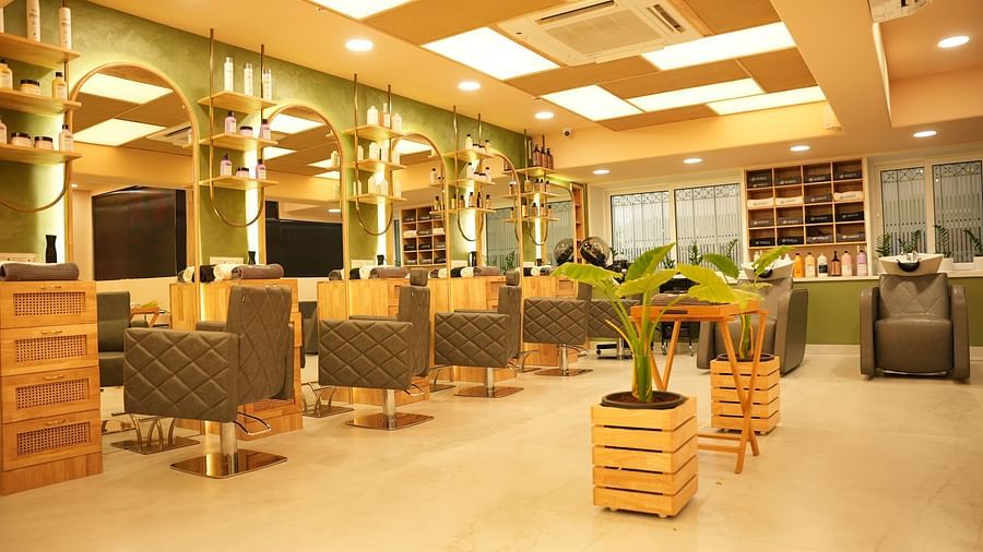 the salon area with individual chairs for customers to sit in - IOSIS Spa & Wellness