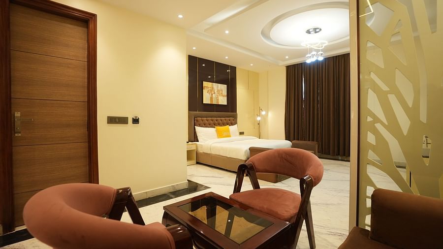 Lime  Tree Hotel and Banquet Greater Noida
