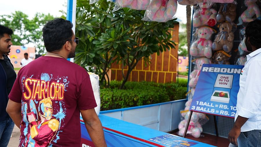 An image of people attending  summer the fest | Diamond Parks, Pune
