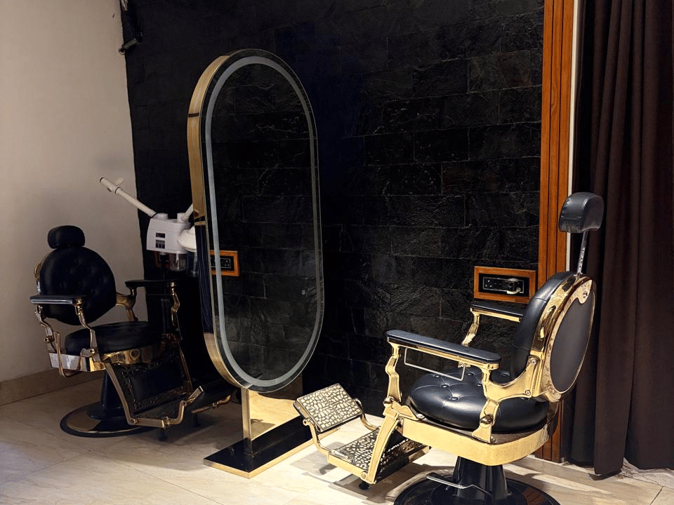 Skyline by Miraya, SKYN Spa, Salon chair and oval mirror