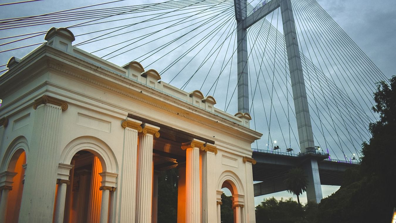view of Howrah Bridge during daytime