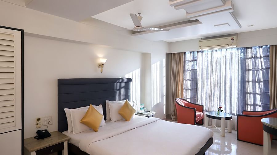 11 Superior King Room