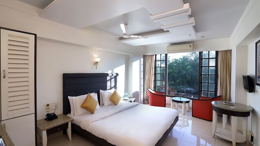 8 Superior King Room