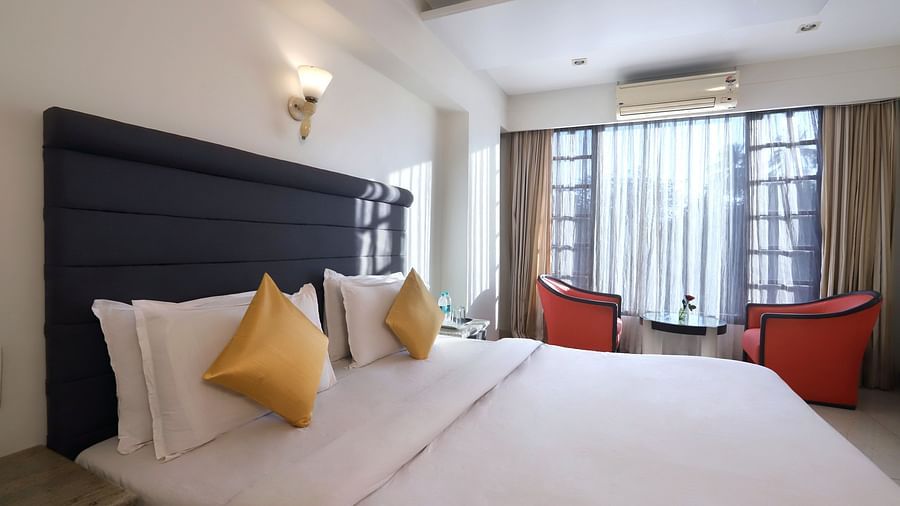 9 Superior King Room