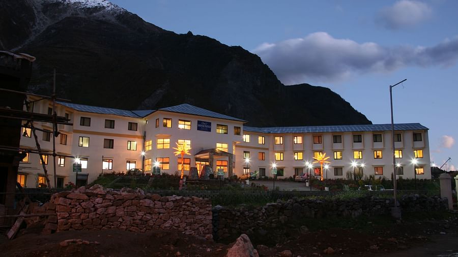Facade Sarovar Portico Badrinath 9