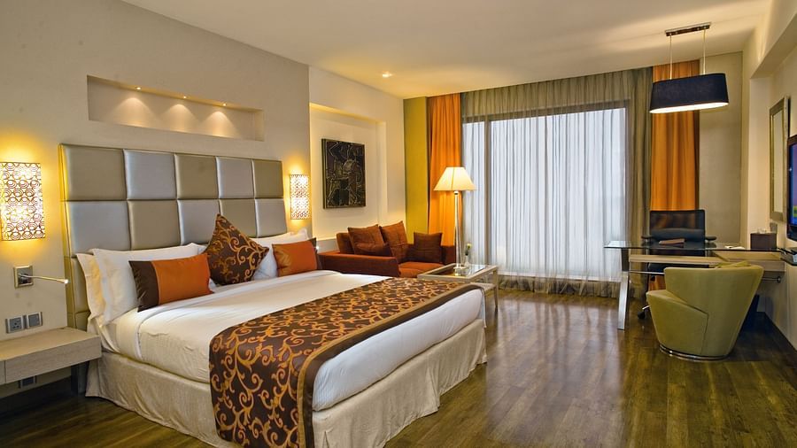 EXECUTIVE CLUB ROOMS in Kolkata 