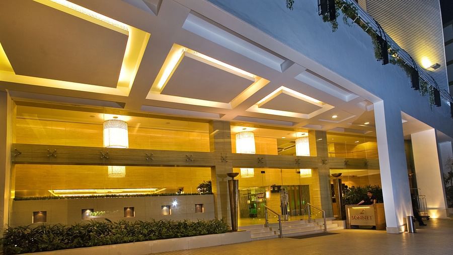Entrance of our business hotel in Kolkata 0755