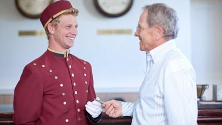 How-To-Behave-In-A-Hotel