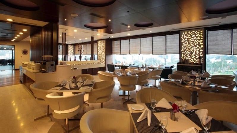 Circles Restaurant Hotel Daspalla Hyderabad 2