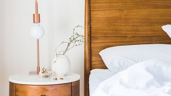 bed-bedroom-comfort-545046