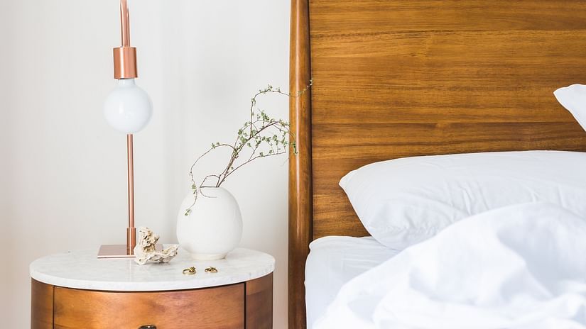 bed-bedroom-comfort-545046