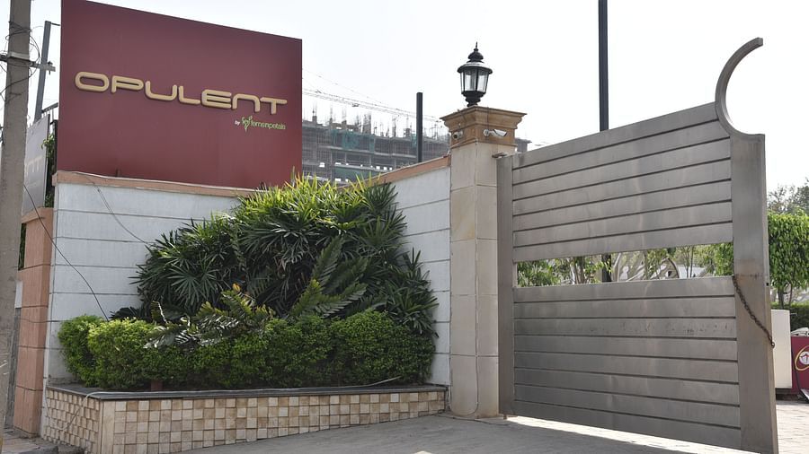 Locate Us , OPULENT HOTEL BY FERNS N PETALS, Budget Hotel In Delhi 67