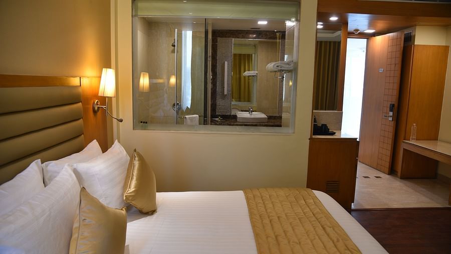 Suites in Delhi, OPULENT HOTEL BY FERNS N PETALS, Stay In Delhi 13