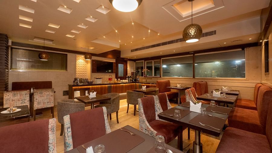 Aroma Street Restaurant image