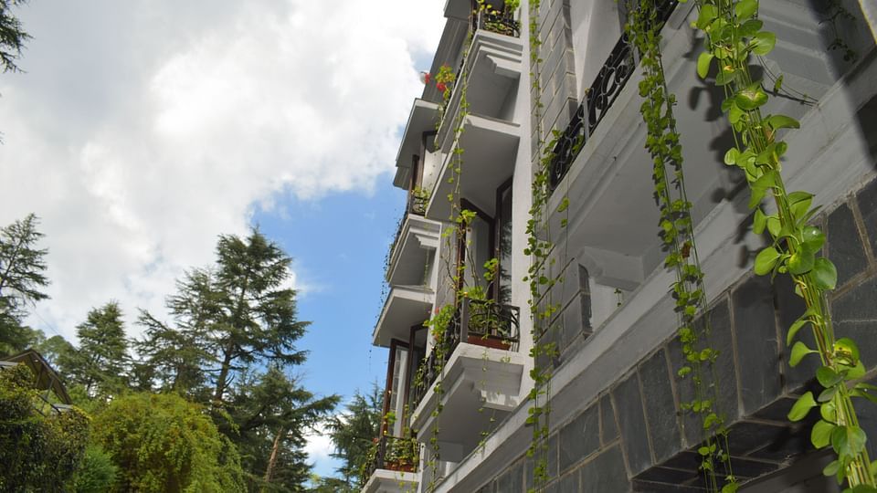Facade Sun n Snow Inn Hotel Kausani Resorts in Uttarakhand 10