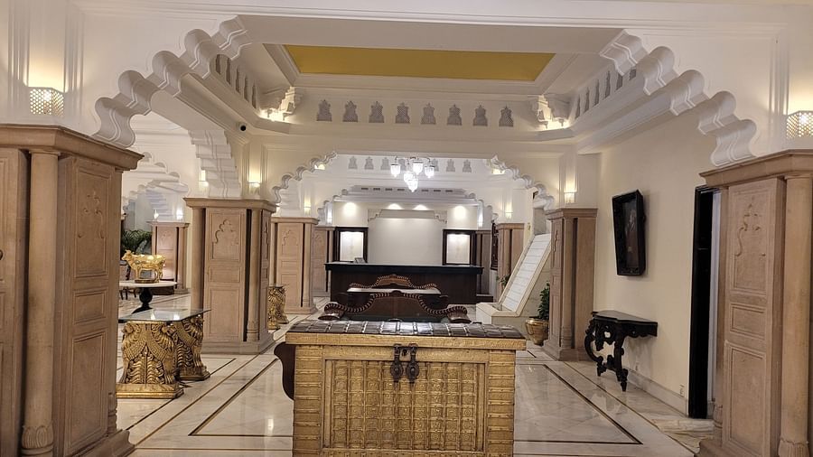 Lobby 3