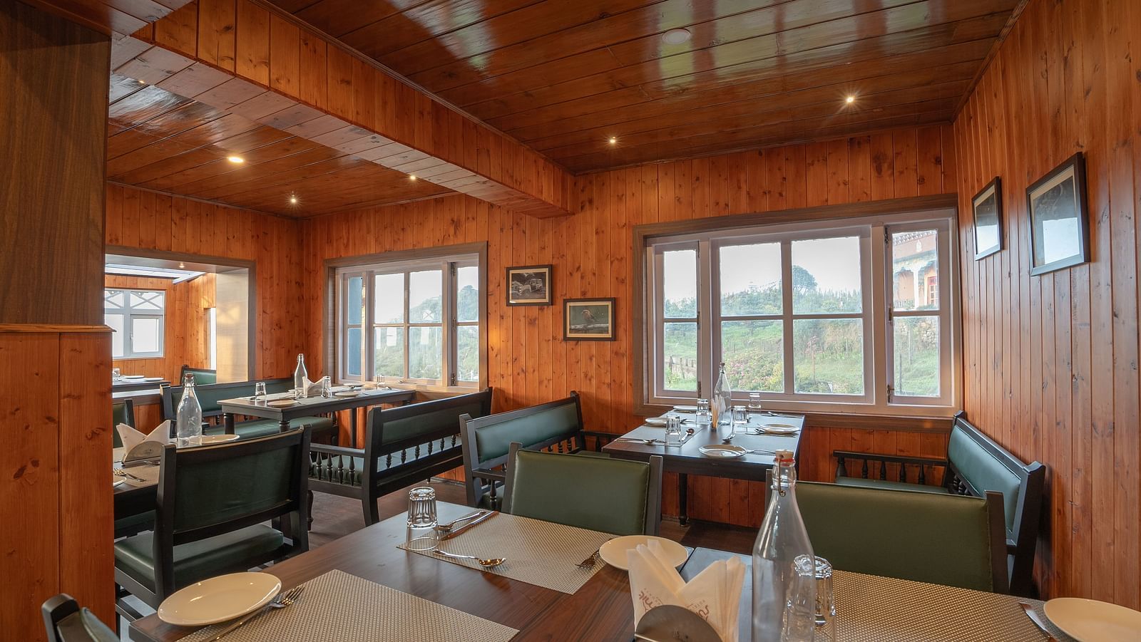 Seating arrangement in the restaurant at Poshtel, Meghma
