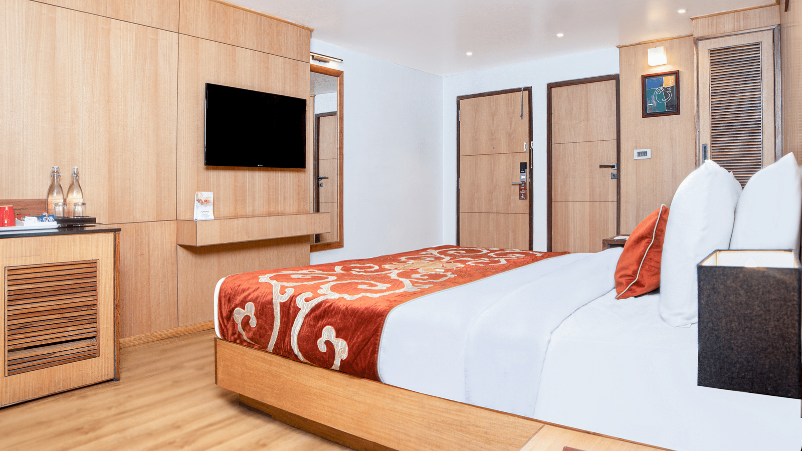 Deluxe Room with Rhododendron View