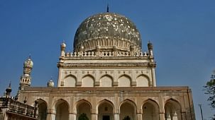 Serenity Inn Group  Tomb of Muhammad Qutb Shah in Hyderabad W IMG 4636