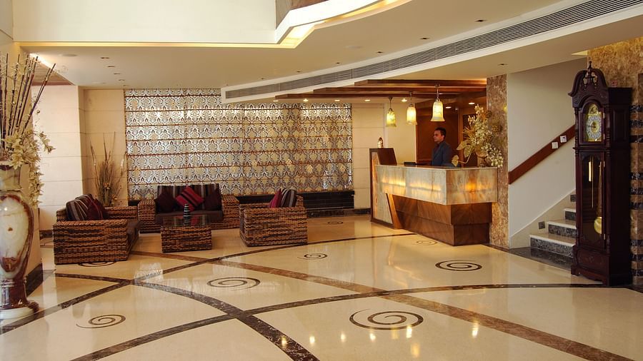 Reception 03