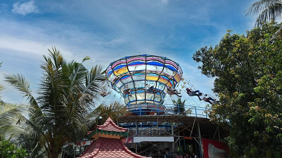 amusement park ride
