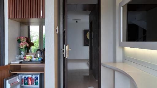 Deluxe rooms in Gurugram 5